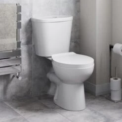 Essentials Close Coupled Toilet Ceramic Toilet Bathroom & Soft Close Seat